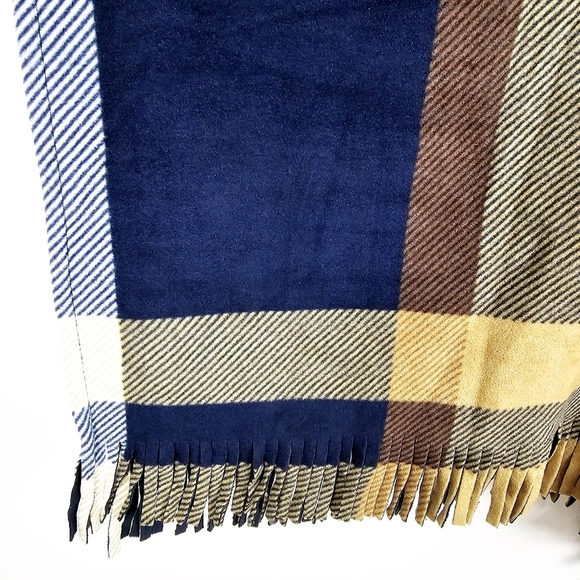 London Fog Colorblock Fringe Fleece Poncho NWT - Picture 10 of 11